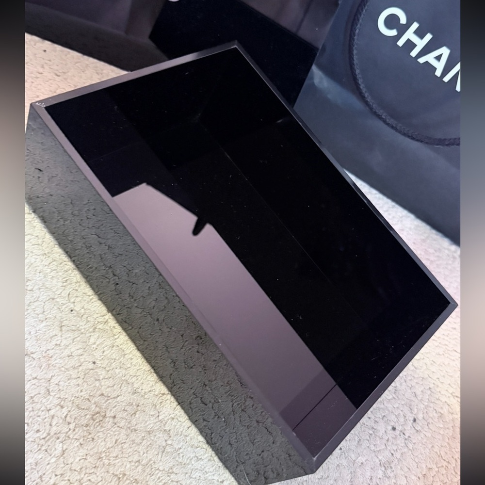 Chanel Black Logo Jewelry/Makeup Organizer - Picture 3 of 4